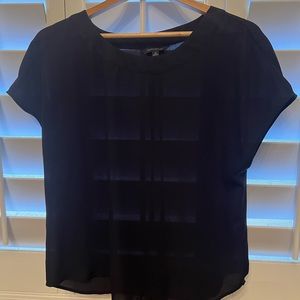 Banana Republic Pleat back crew blouse